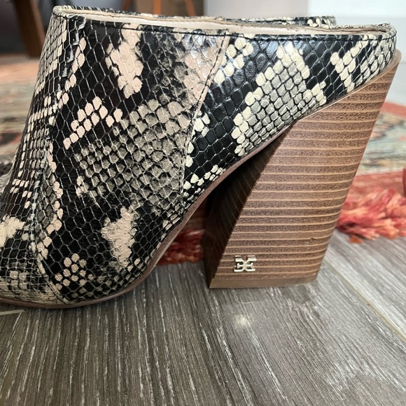 Sam Edelman Booties - Picture 4 of 6